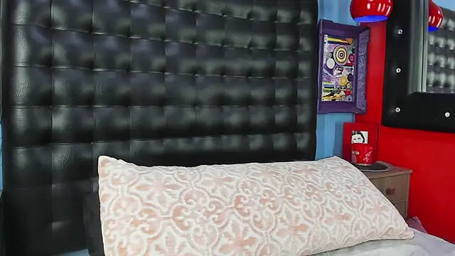 Snapshot of Liah_Grey8 chatting on 10/08/25, 10:40 Liah Grey8 online show from 10/08/25, 10:40