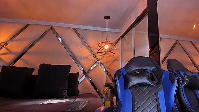 Liah Grey8 online show from 04/22/26, 09:16