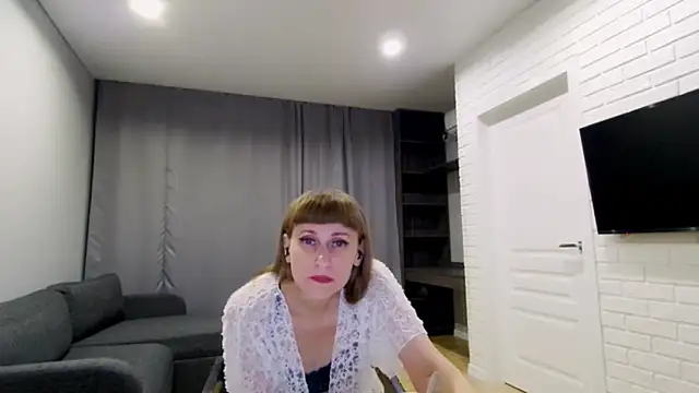 Daniella Lorente online show from 10/22/25, 06:18