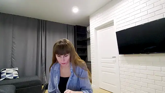 Daniella Lorente online show from 03/12/26, 11:00