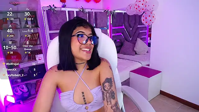 AliceWalker 11 online show from 02/19/25, 02:12