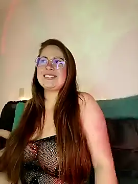 Snapshot of soofy__ chatting on 03/13/25, 06:05 soofy online show from 03/13/25, 06:05