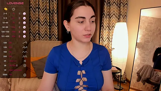 hannacheekss  online show from 02/21/25, 11:44