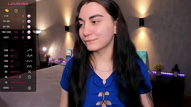 hannacheekss  online show from 03/04/25, 05:21