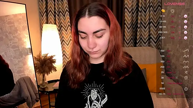 hannacheekss  online show from 10/06/25, 02:09