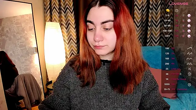 hannacheekss  online show from 11/11/25, 02:00