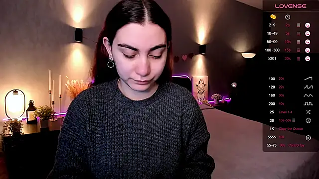 hannacheekss  online show from 11/17/25, 01:55