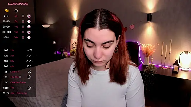 hannacheekss  online show from 02/25/26, 02:10