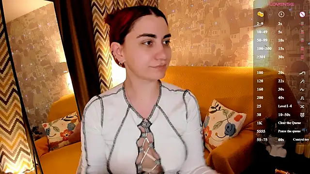 hannacheekss  online show from 07/07/26, 02:03