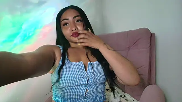 Dailyn Adams online show from 12/15/24, 05:13