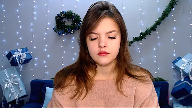 Snapshot of showmeparadise chatting on 12/13/24, 06:10 showmeparadise online show from 12/13/24, 06:10