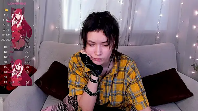 Emily Strikeee online show from 03/01/25, 09:29