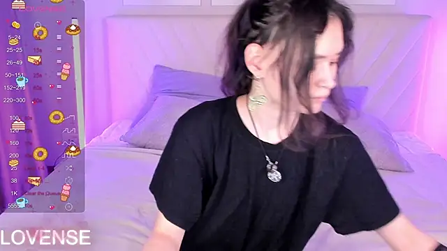 Emily Strikeee online show from 01/15/26, 09:47