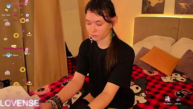 Emily Strikeee online show from 02/10/26, 10:08