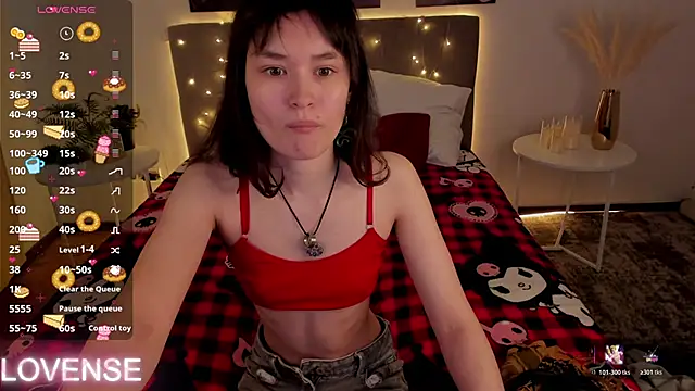 Emily Strikeee online show from 04/15/26, 01:34