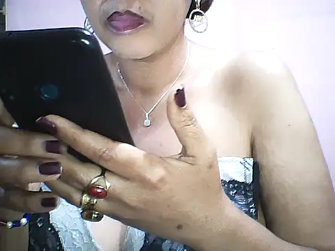 layanah12 online show from 09/09/25, 06:18