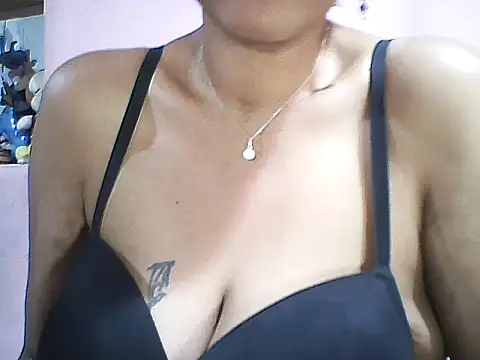 layanah12 online show from 09/20/25, 06:09