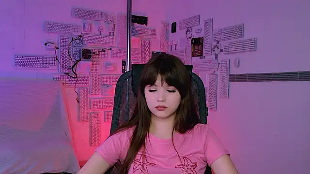 EvaThopson online show from 03/07/26, 11:18