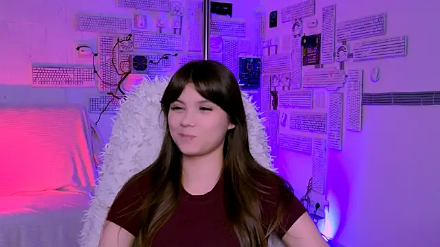 EvaThopson online show from 04/20/26, 08:17