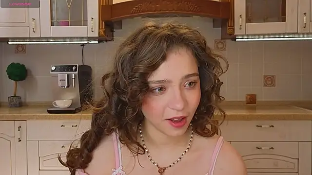 Snapshot of KellyAdderiy chatting on 02/28/25, 03:59 KellyAdderiy online show from 02/28/25, 03:59