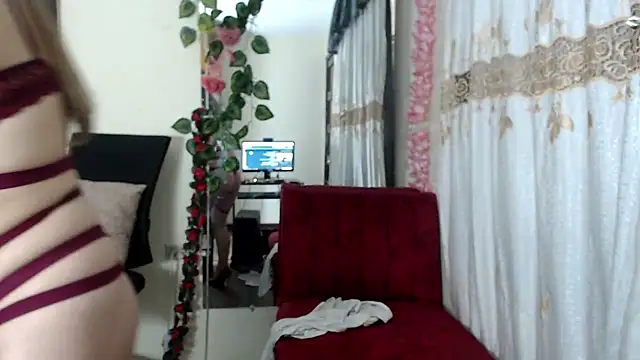 Madam dali online show from 02/05/25, 03:52