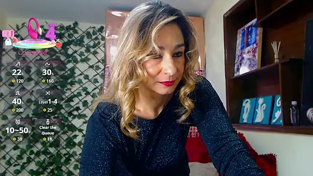 Madam dali online show from 11/06/25, 01:12