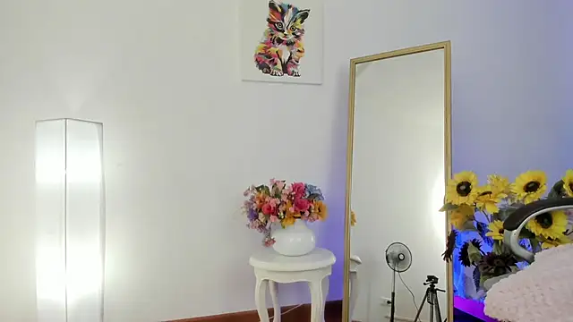 Snapshot of Escarlett_Wii chatting on 11/22/25, 12:59 Escarlett Wii online show from 11/22/25, 12:59