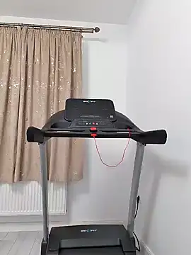 Snapshot of leeya_lee chatting on 02/05/25, 08:04 leeya lee online show from 02/05/25, 08:04