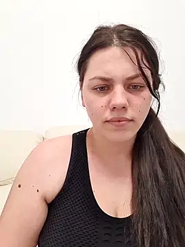 Snapshot of leeya_lee chatting on 02/06/25, 02:22 leeya lee online show from 02/06/25, 02:22