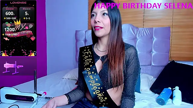 Selenakyle92  online show from 02/01/25, 06:51