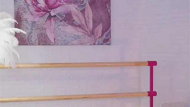 Snapshot of lylylovesyou chatting on 01/13/25, 11:52 lylylovesyou online show from 01/13/25, 11:52