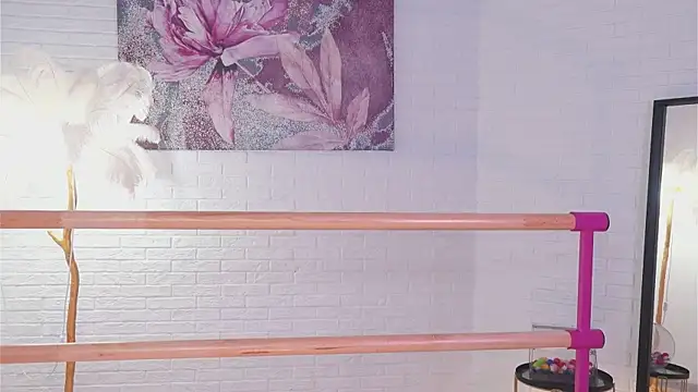 Snapshot of lylylovesyou chatting on 03/20/25, 09:04 lylylovesyou online show from 03/20/25, 09:04