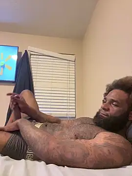 Snapshot of GoodGirlLover13 chatting on 02/25/25, 12:36 GoodGirlLover13 online show from 02/25/25, 12:36