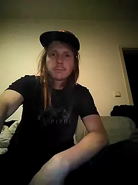 Snapshot of Vlastislav23 chatting on 12/05/25, 07:54 Vlastislav23 online show from 12/05/25, 07:54