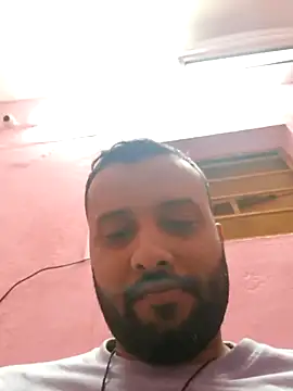 Snapshot of AlamJi07 chatting on 02/24/25, 07:30 AlamJi07 online show from 02/24/25, 07:30