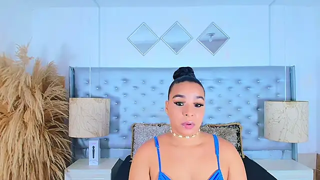 EileenBenzon online show from 11/21/25, 05:11