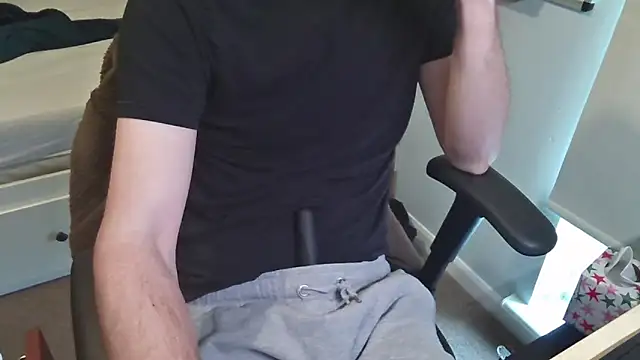 an4y8ot online show from 03/31/26, 05:02