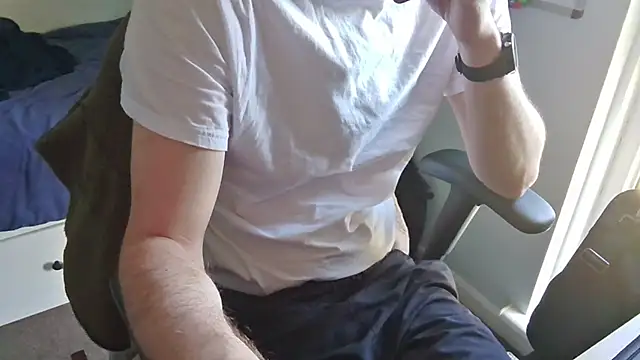 an4y8ot online show from 04/22/26, 07:55