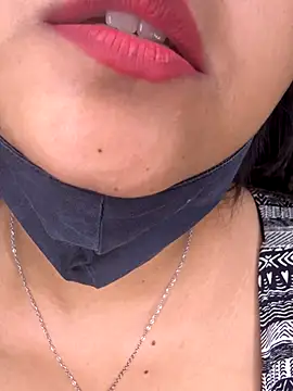 Snapshot of Black_baby chatting on 11/27/25, 11:51 Black baby online show from 11/27/25, 11:51