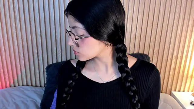 lana dol online show from 09/30/25, 01:38