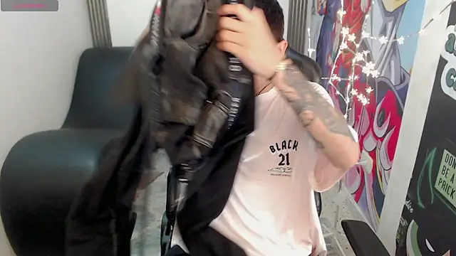 Snapshot of Brayan_lopezz chatting on 01/29/25, 01:07 Brayan lopezz online show from 01/29/25, 01:07