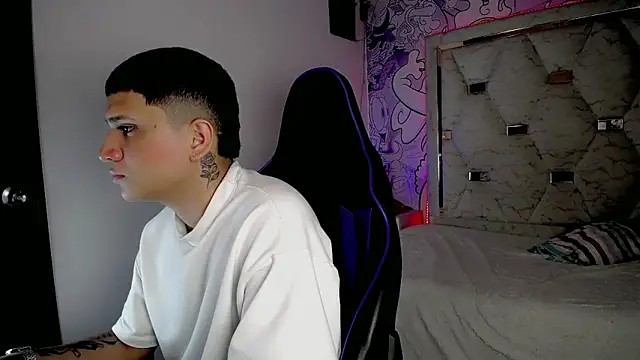 Brayan lopezz online show from 04/25/26, 09:34