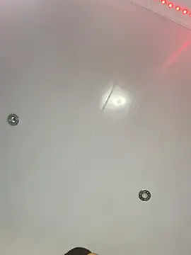 Snapshot of BlueIceCube chatting on 01/08/25, 05:16 BlueIceCube online show from 01/08/25, 05:16