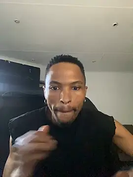 Snapshot of BlueIceCube chatting on 01/20/25, 08:41 BlueIceCube online show from 01/20/25, 08:41