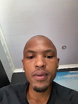 Snapshot of BlueIceCube chatting on 02/24/25, 01:53 BlueIceCube online show from 02/24/25, 01:53