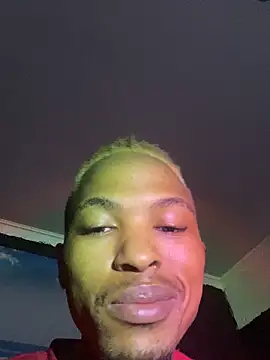 Snapshot of BlueIceCube chatting on 10/19/25, 10:05 BlueIceCube online show from 10/19/25, 10:05