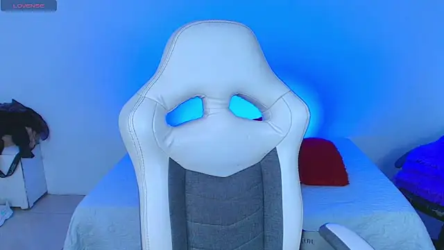 sofiakey online show from 04/23/26, 04:35