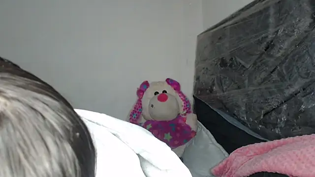 skinny sweet2411 online show from 01/11/26, 12:21