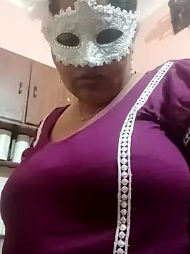 Snapshot of seemi_bhabhi chatting on 01/21/25, 01:29 seemi bhabhi online show from 01/21/25, 01:29