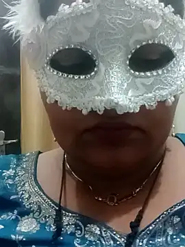 Snapshot of seemi_bhabhi chatting on 01/21/25, 09:03 seemi bhabhi online show from 01/21/25, 09:03